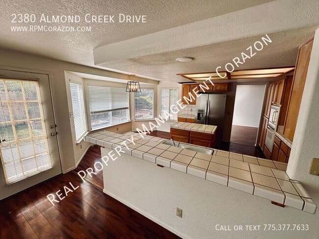Building Photo - 2380 Almond Creek Dr