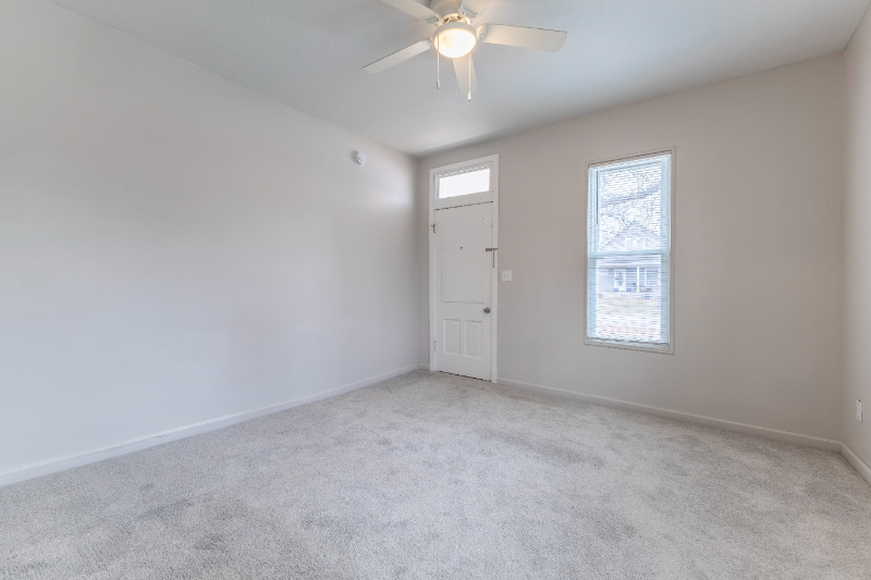 Building Photo - 6604 Ballard Ave