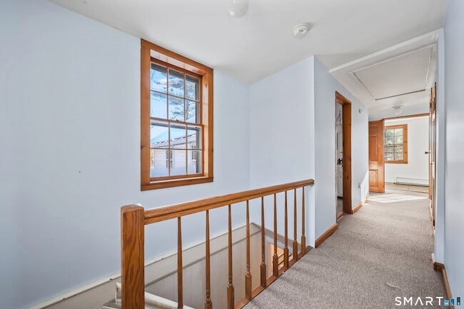 Building Photo - 62 Church St