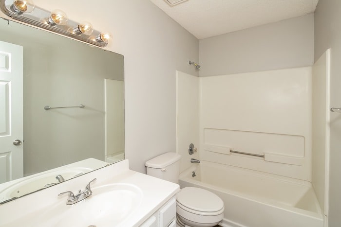 Building Photo - 17 Yorkton Ct