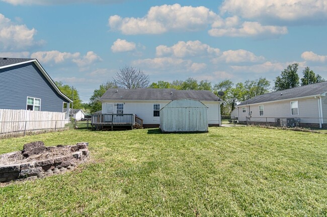 Building Photo - 1811 Harbor Dr