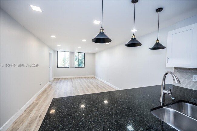 Building Photo - 755 Dotterel Rd