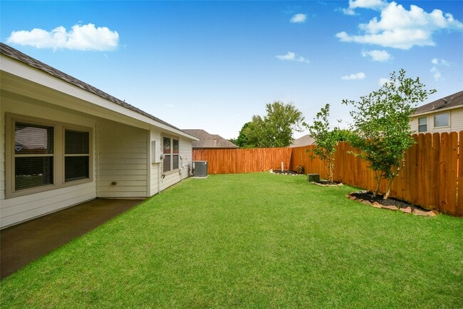 Building Photo - 26131 Travis Brook Dr