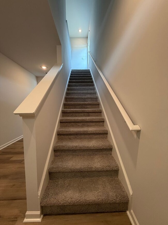 Building Photo - Brand New 5/3 House in Armuchee- $2,295