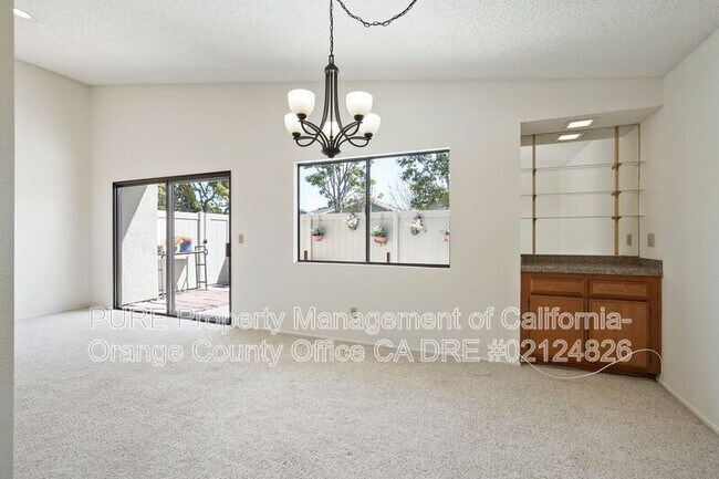Building Photo - 8933 Amador Cir