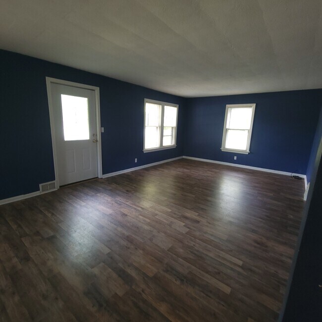 Building Photo - 534 Trebisky Rd