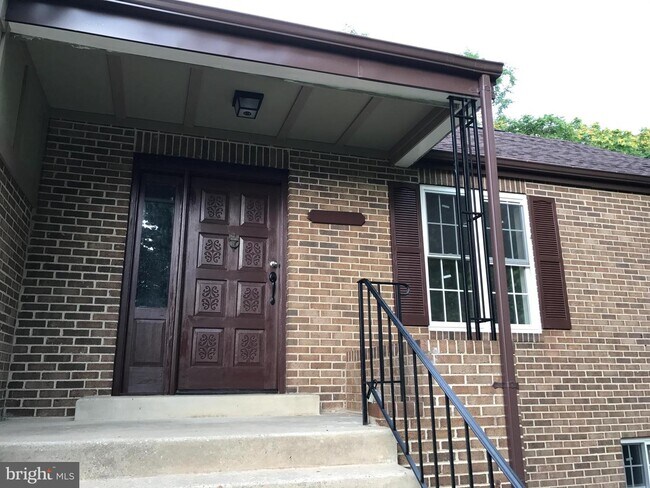 Building Photo - 13447 Chris Mar Ct