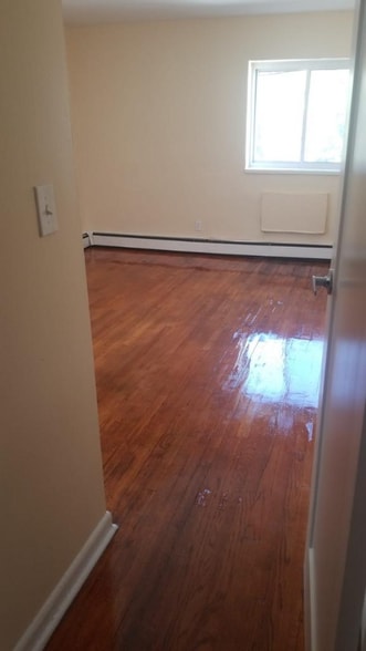 Building Photo - 229 Shephard Ave