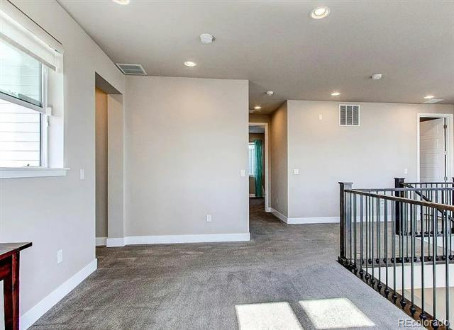 Building Photo - 8374 E 51st Ave