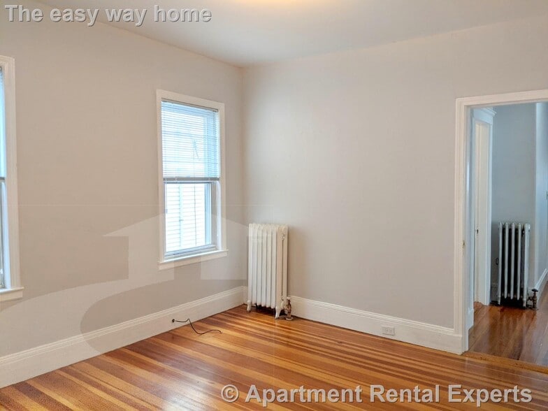 Building Photo - 14 Belknap St