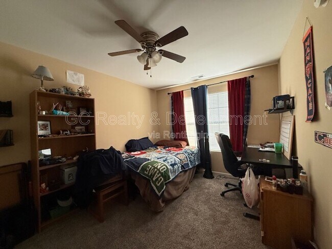 Building Photo - 1030 Turin Dr