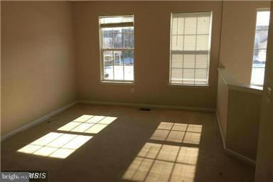 Building Photo - 1303 Wilcox Ave