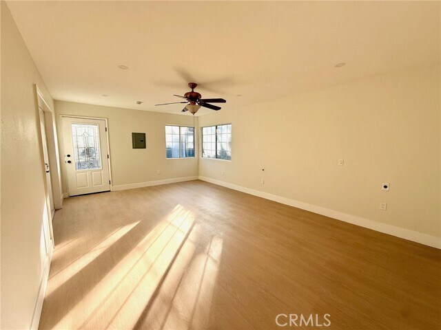 Building Photo - 11559 Blix St