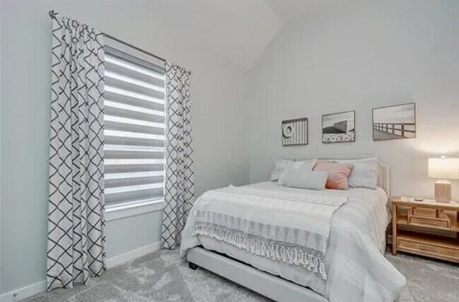 Building Photo - 5307 Streamside Trl