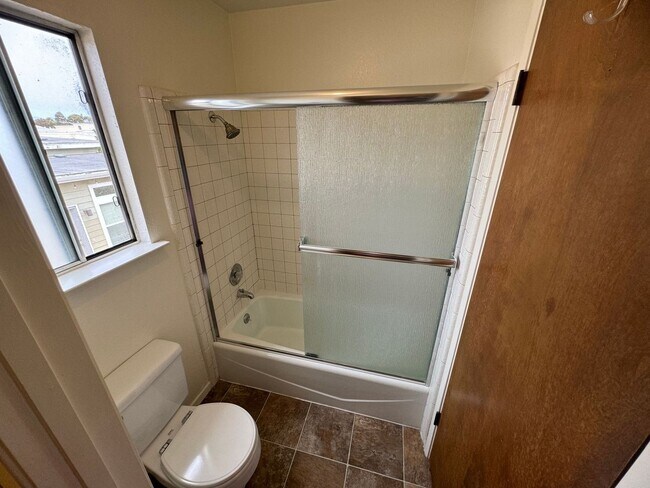 Building Photo - 1283-1285 S 16th St