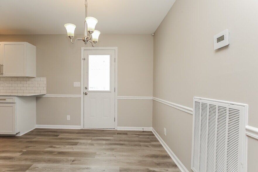 Building Photo - 1002 Wismar Ct