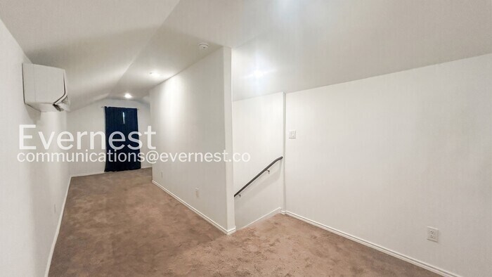 Building Photo - 7037 Elm Cv