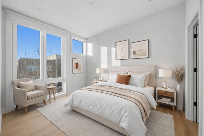 Building Photo - 4256 W Belmont Ave