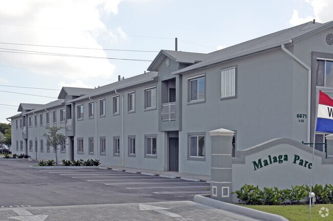 Building Photo - Malaga Park