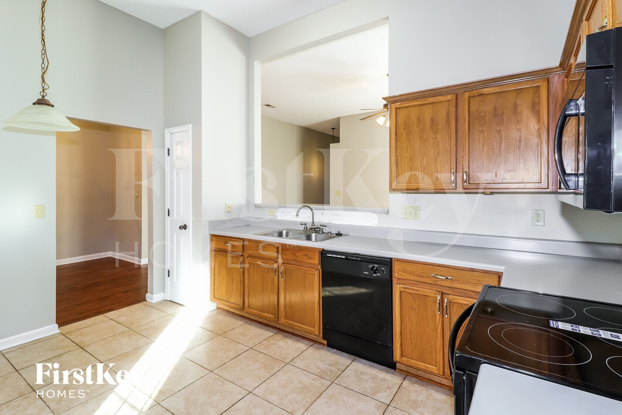 Building Photo - 1411 Carlton Ridge Dr