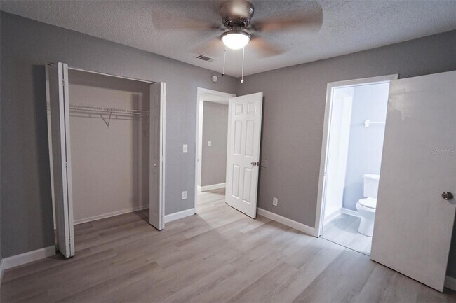 Building Photo - 1810 E 143rd Ave