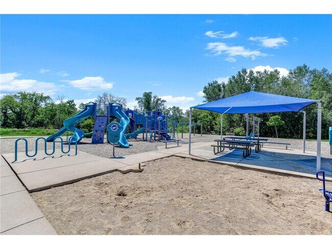 Building Photo - 15655 60th Ave N