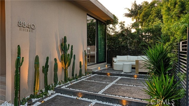 Building Photo - 8840 Ashcroft Ave