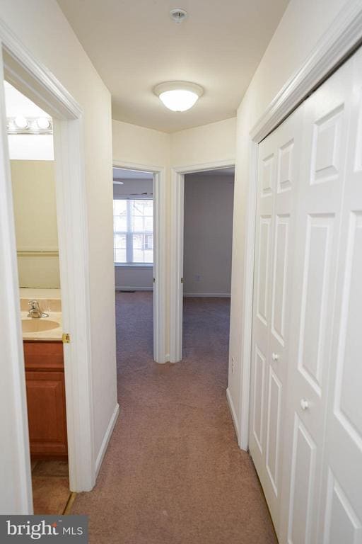 Building Photo - 403 Parkview Ct
