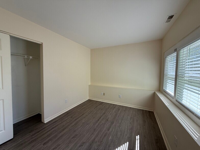 Building Photo - 1479 Slaterville Rd