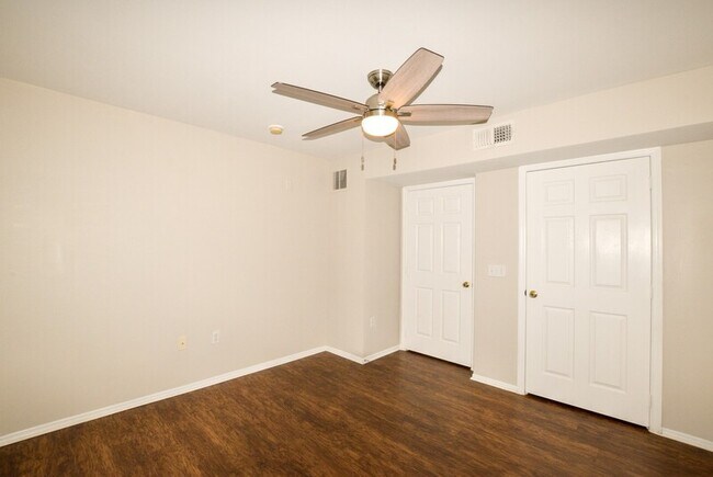 Building Photo - 170 Laterino Ct