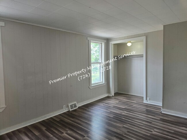 Building Photo - 766 Lathrop St
