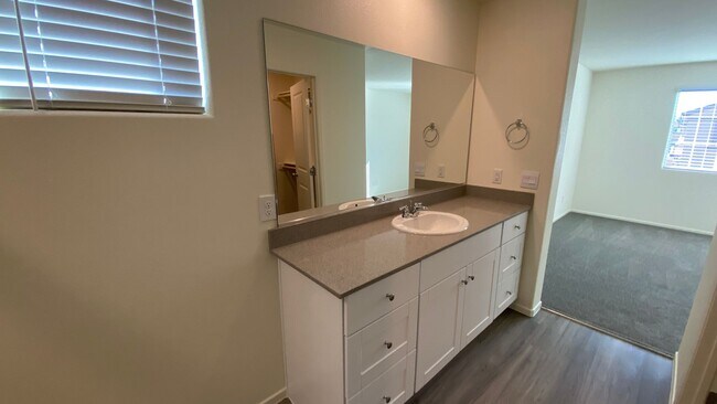 Building Photo - 2 Bedroom NEW Townhouse with Mountain Views close to the VA Hospital in North Las Vegas.