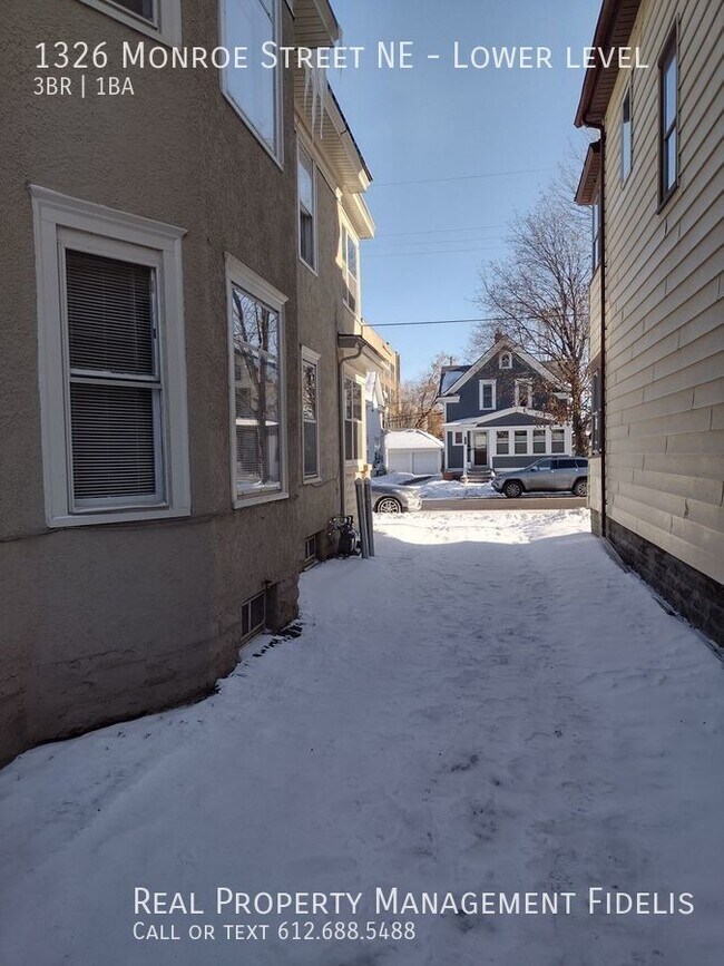 Building Photo - 1326 Monroe St NE