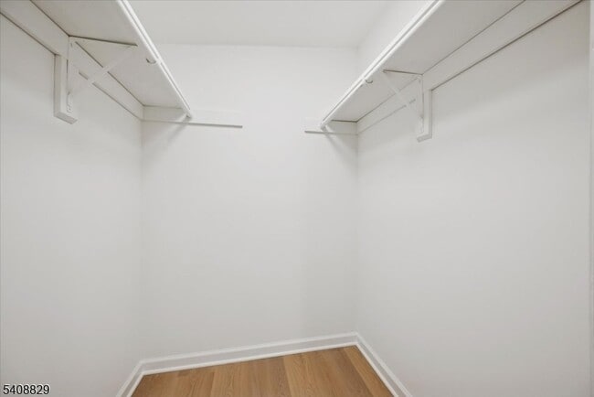 Building Photo - 103 Park Ave