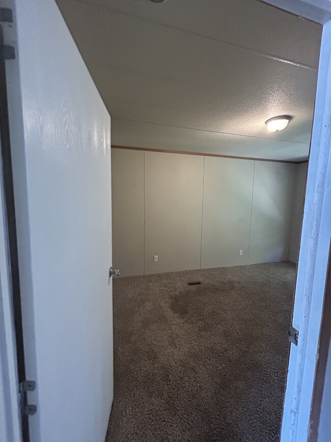 Building Photo - 105 Zackary St