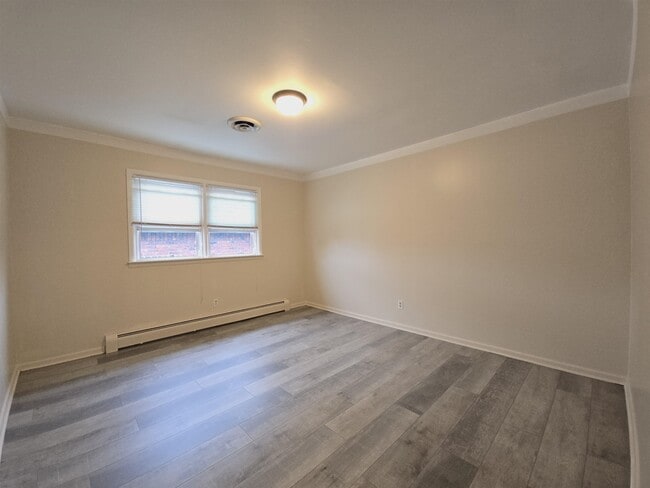 Building Photo - 1000 Avenue C