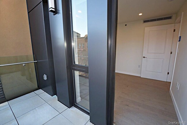 Building Photo - 41-26 44th St