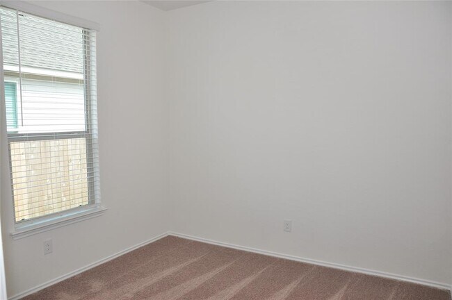 Building Photo - 204 Coastal Wy