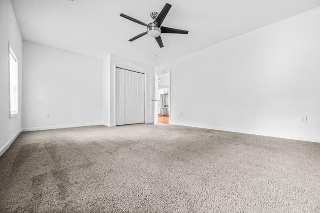 Building Photo - 3089 Del Monico Dr