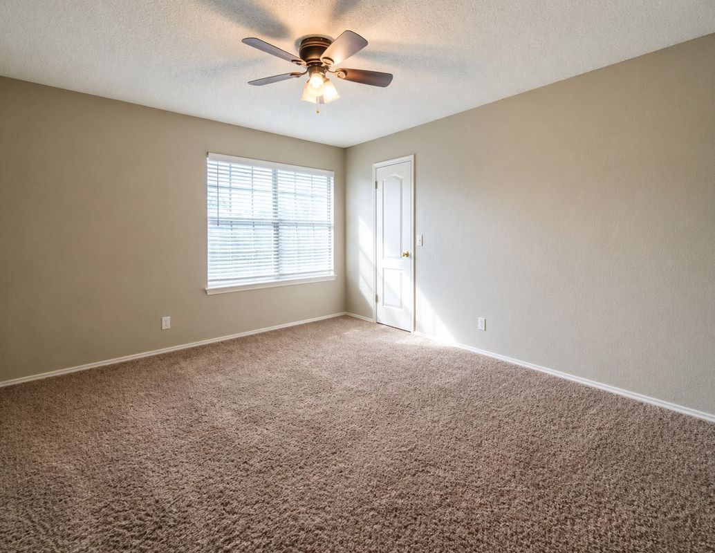 Building Photo - 12900 Medina River Way