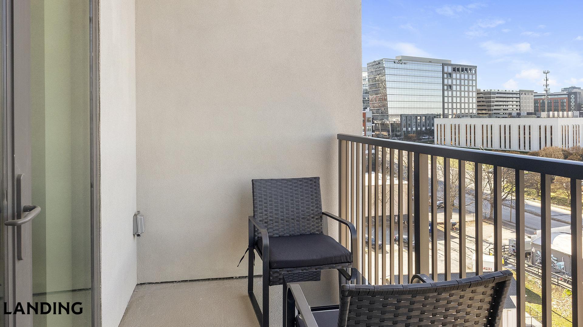 Building Photo - 1007 S Mint St