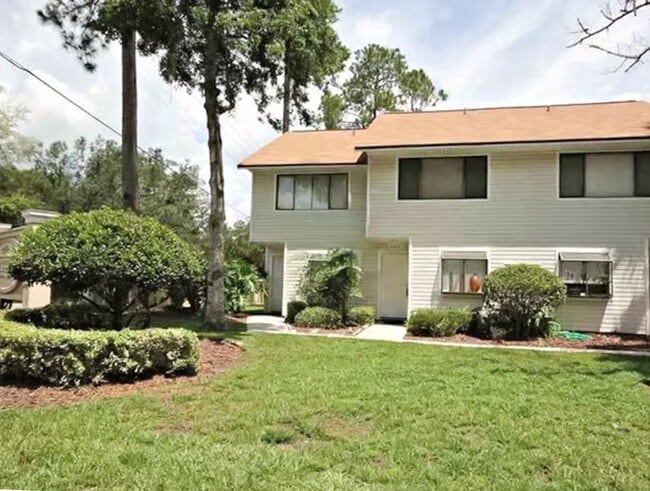 Building Photo - Adorable 2/1.5 in Shellrock Villas