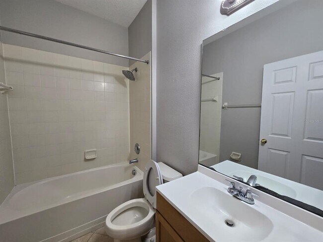 Building Photo - 9437 Leland Dr