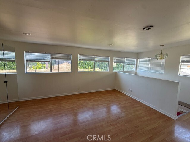 Building Photo - 1317 W Alameda Ave