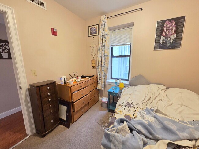 Building Photo - 75 Hancock St