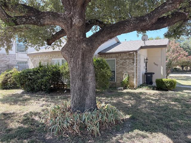 Building Photo - 8637 N Normandale St