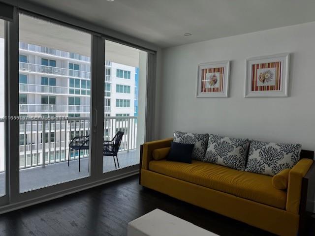 Building Photo - 5401 Collins Ave