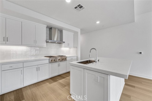Building Photo - 2209 Rivington