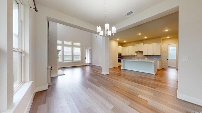 Building Photo - 11526 Hollering Pass