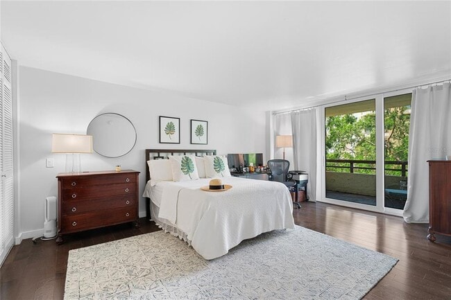 Building Photo - 5700 Mariner St